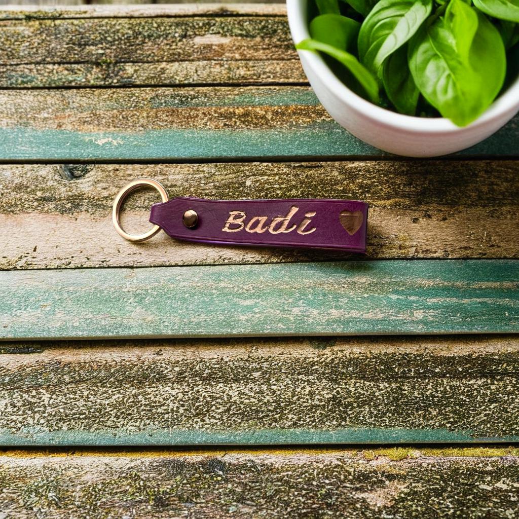 Custom Leather Keychains – Handmade & Personalised Artisankraftstudio