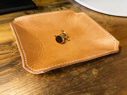 Custom Leather tray – Unique Personalised catchall Artisankraftstudio
