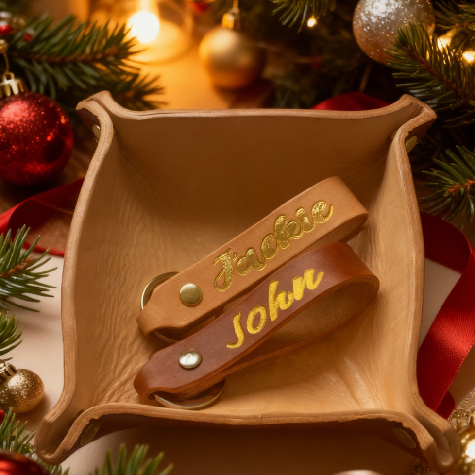 The Luxe Duo: Personalised Keychain & Valet Tray Gift Set Artisankraftstudio