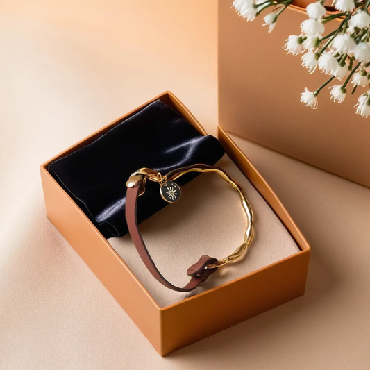 Gold and Leather Bracelet – Elegant & Handcrafted Accessory